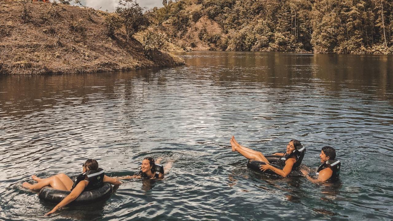 Hotel Cardinal Glamping Guatapé Exteriér fotografie